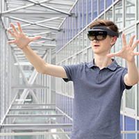 VR